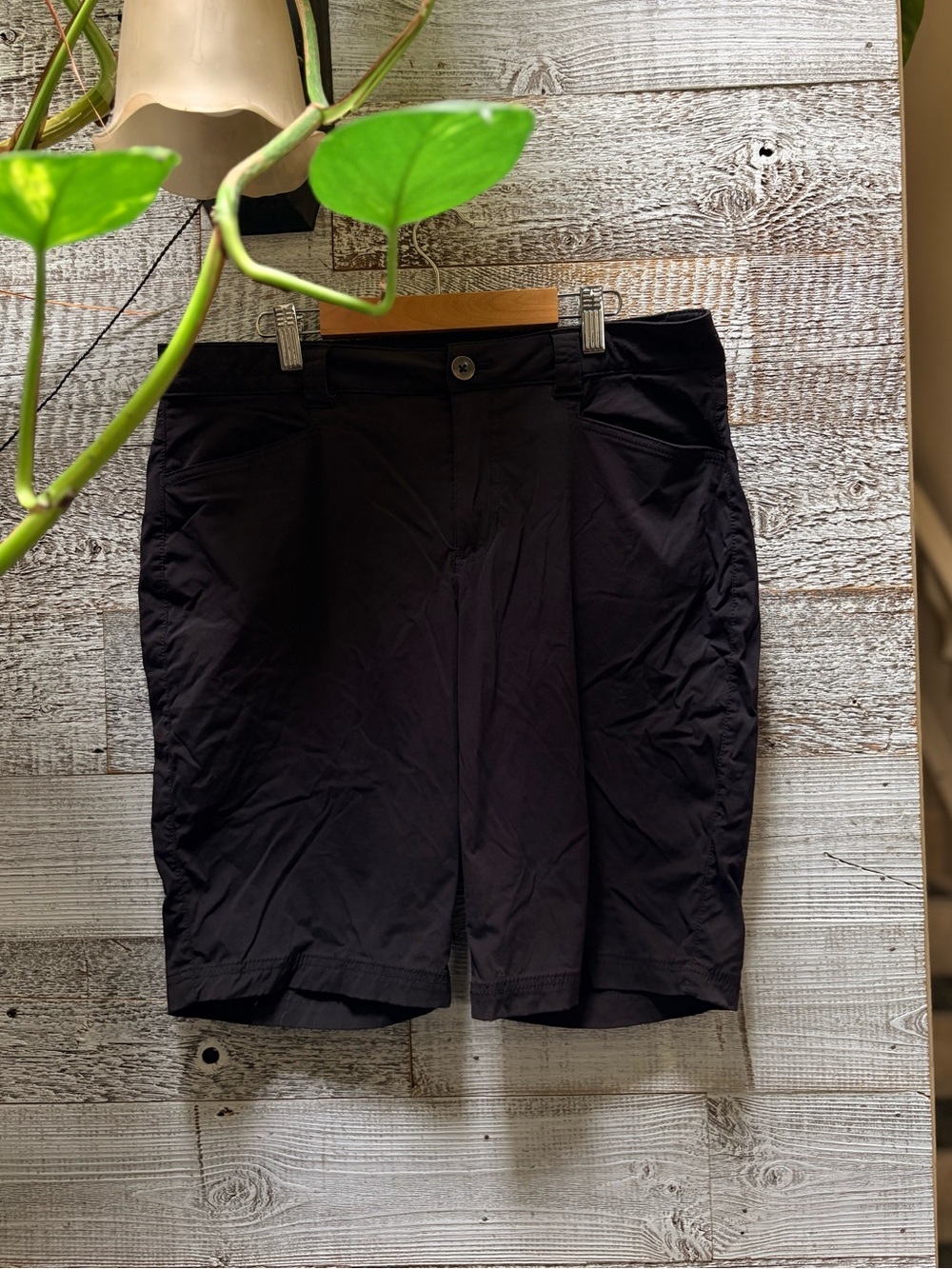 Eddie Bauer | Travex Voyager Horizon Stretch Technical Shorts - Women's 10, Gray
